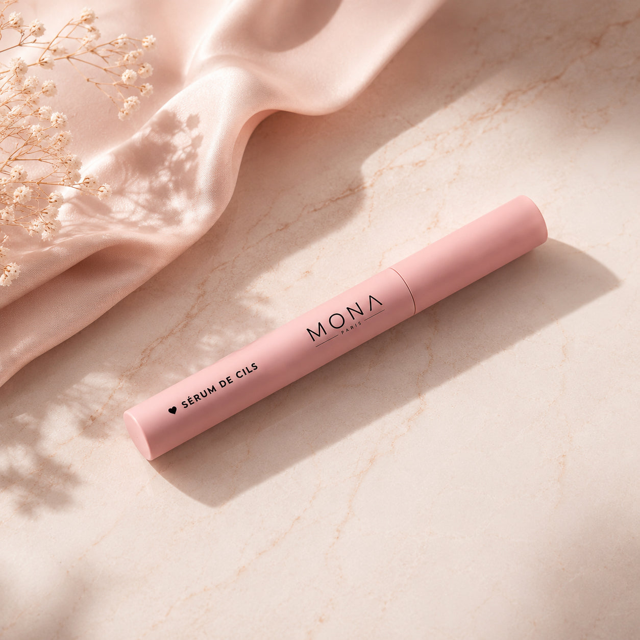 Formulation premium du sérum de cils Mona Paris